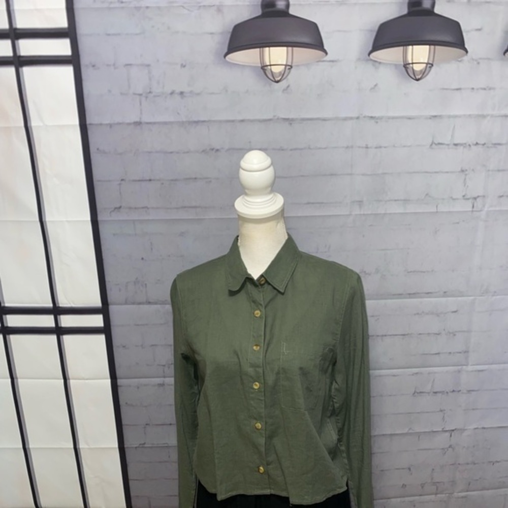 Kendall & Kylie Army Green Button Down